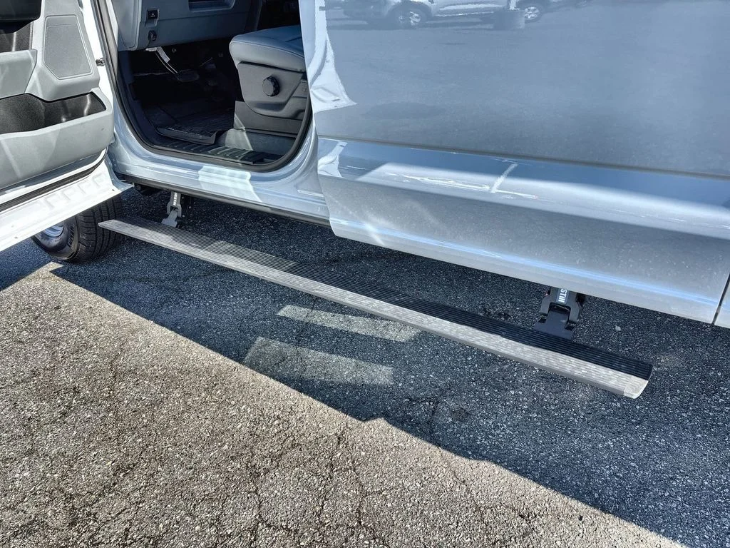 Used 2024 White Ford XL image 29