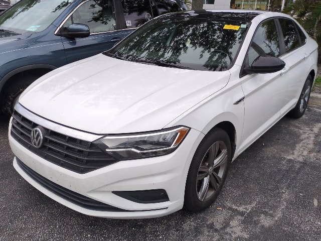 Used 2019 White Volkswagen 1.4T S image 5