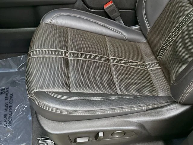 Used 2025 Black Chevrolet High Country image 22
