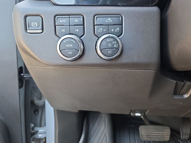 Used 2024 Gray GMC Elevation image 29