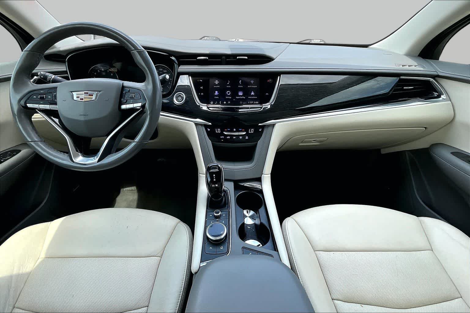 Used 2020 Crystal White Tricoat Cadillac FWD Premium Luxury image 15