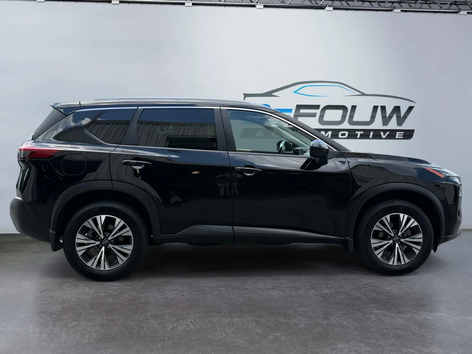 Used 2023 Super Black Nissan SV image 2
