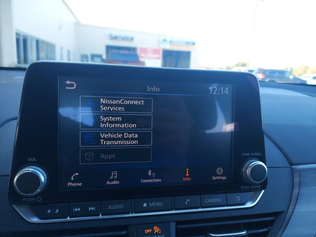 Used 2025 Black Nissan 2.5 SV image 25