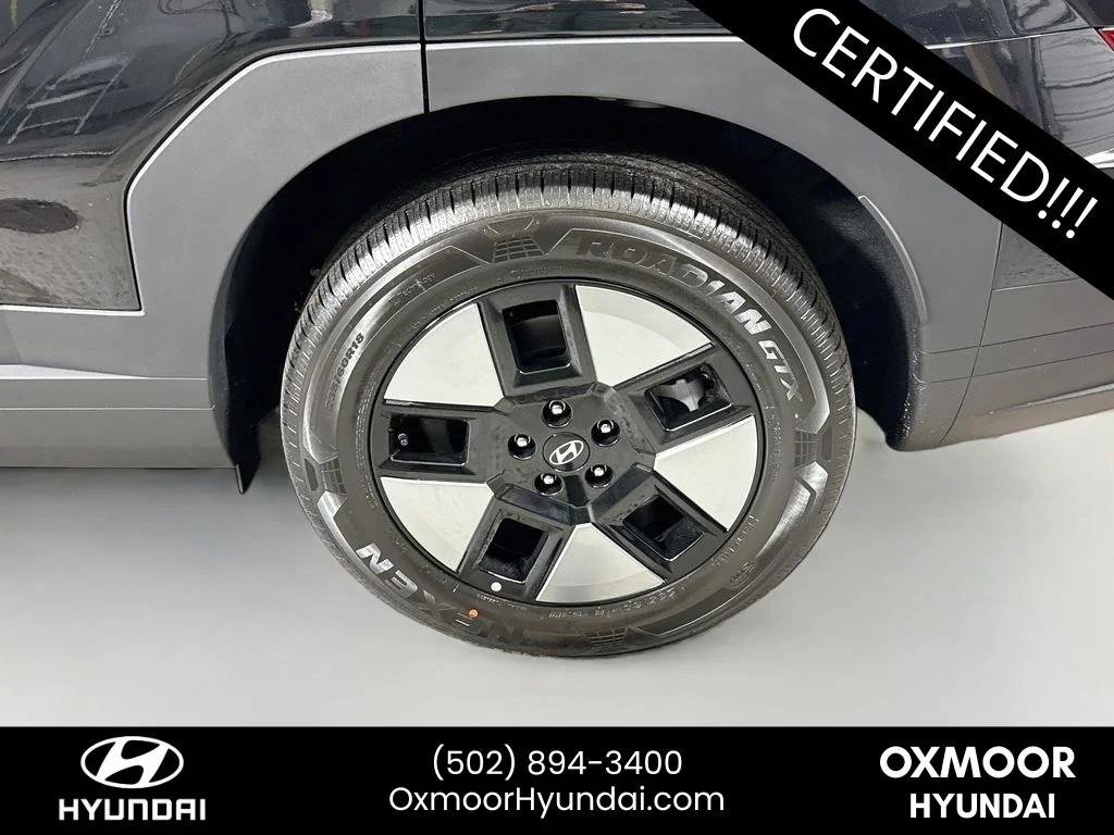 Used 2026 Phantom Black Hyundai SEL image 33