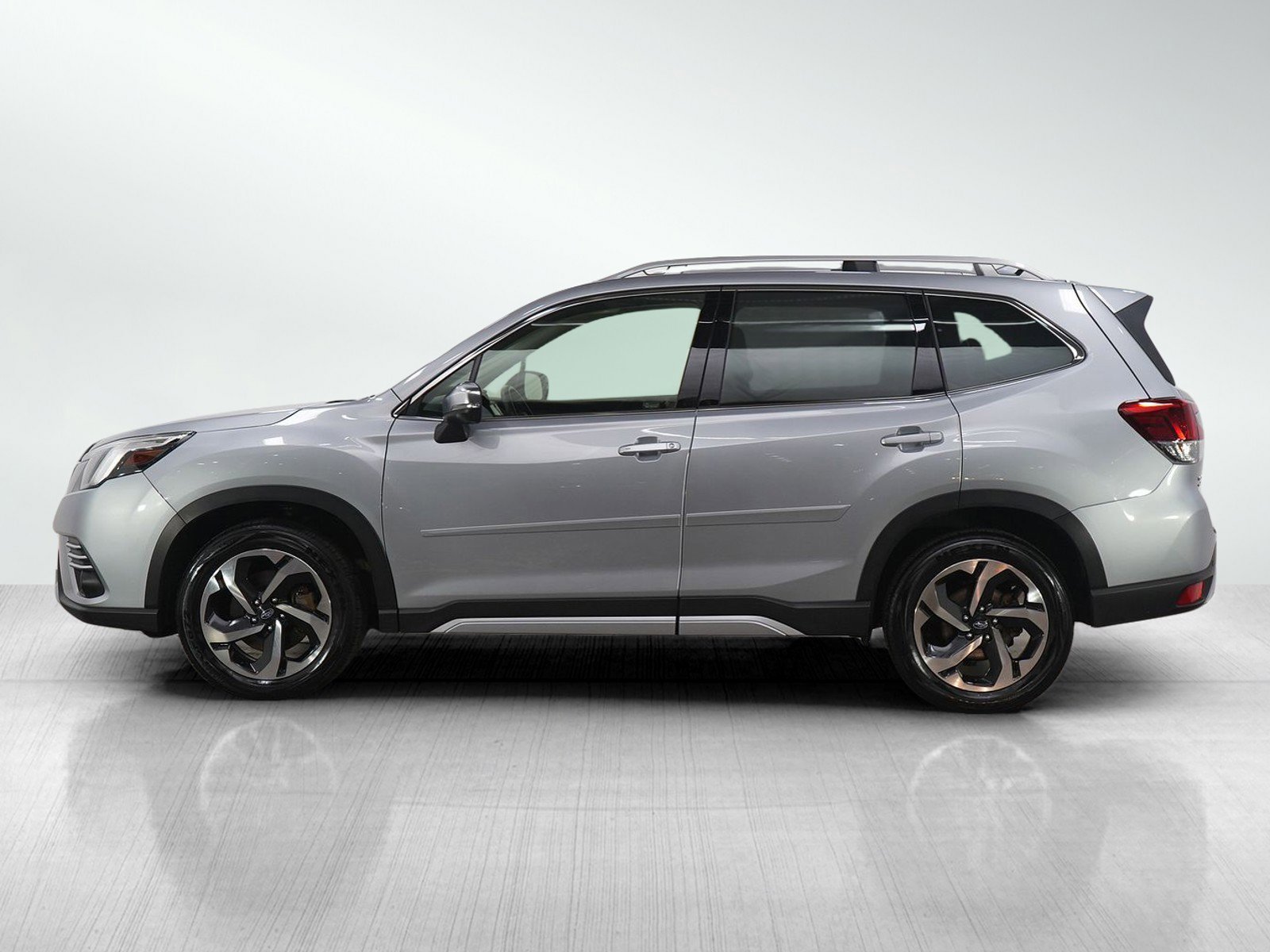 Used 2023 Subaru Forester Touring with VIN JF2SKARC8PH499536 for sale in Burnsville, Minnesota