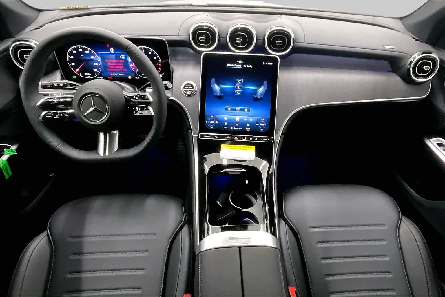 New 2026 Polar White Mercedes-Benz GLC 300 image 5