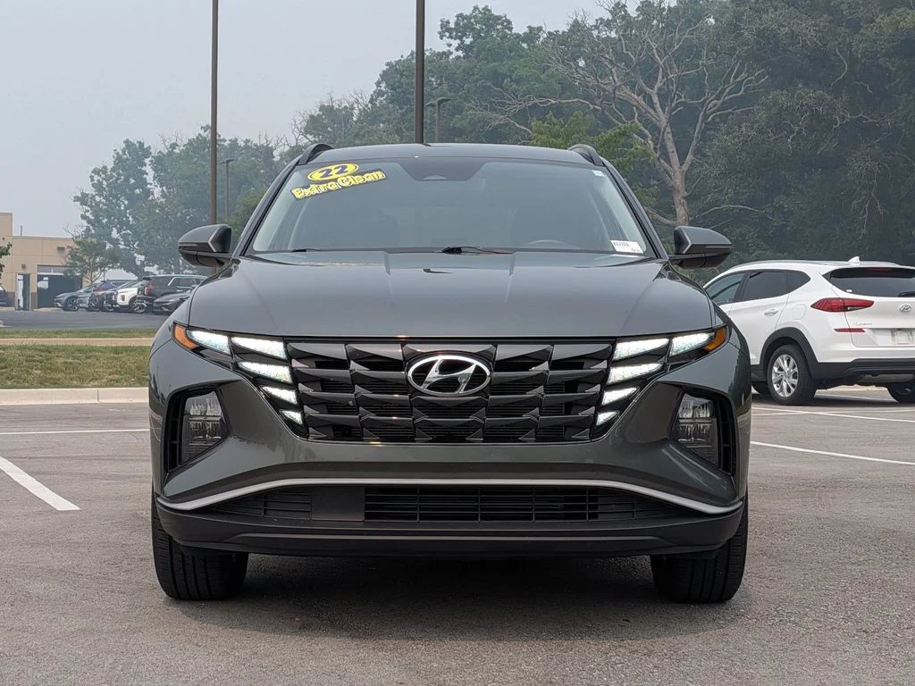 Used 2022 Gray Hyundai SEL image 2