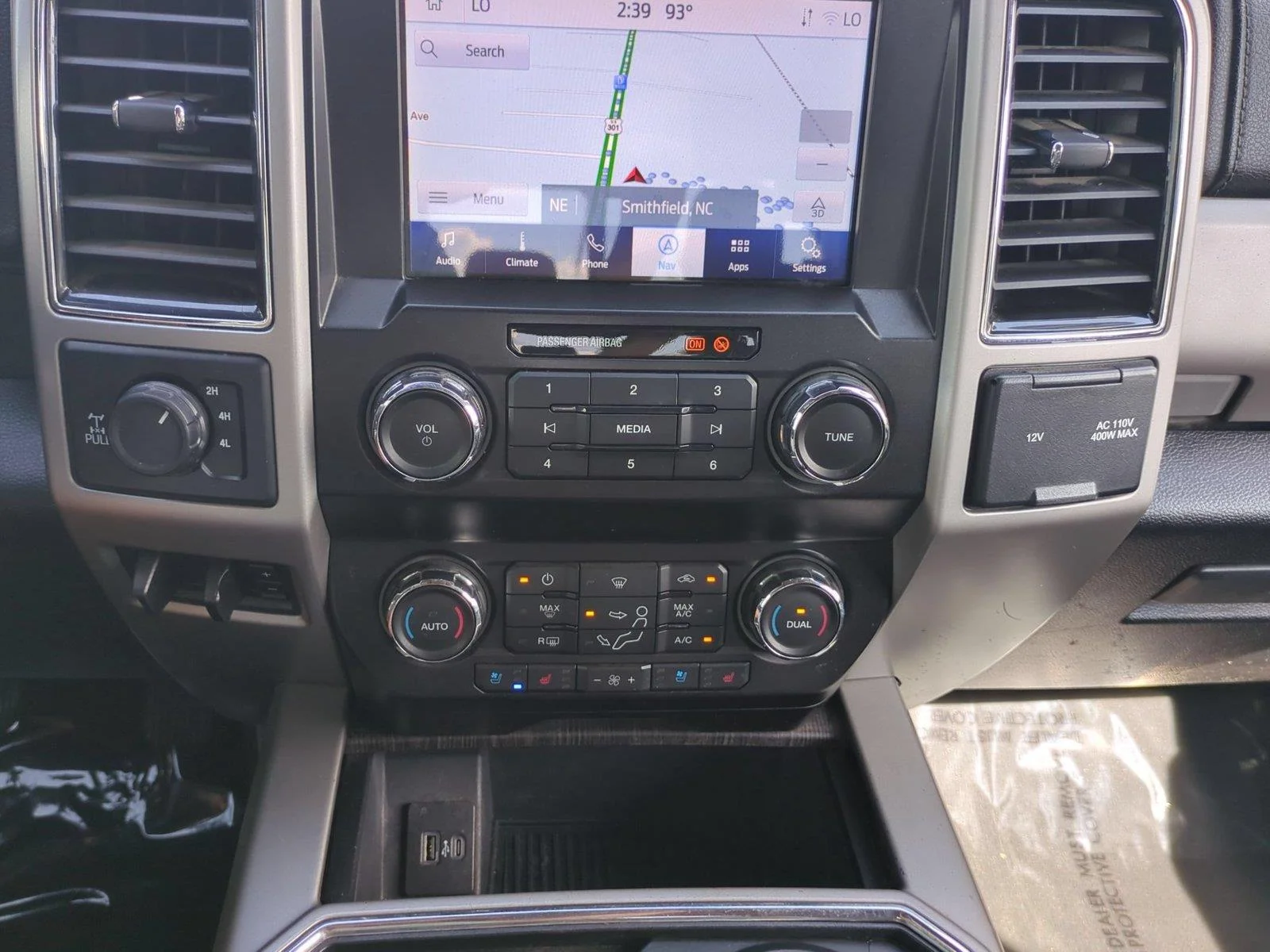 Used 2021 Oxford White Ford Lariat image 27