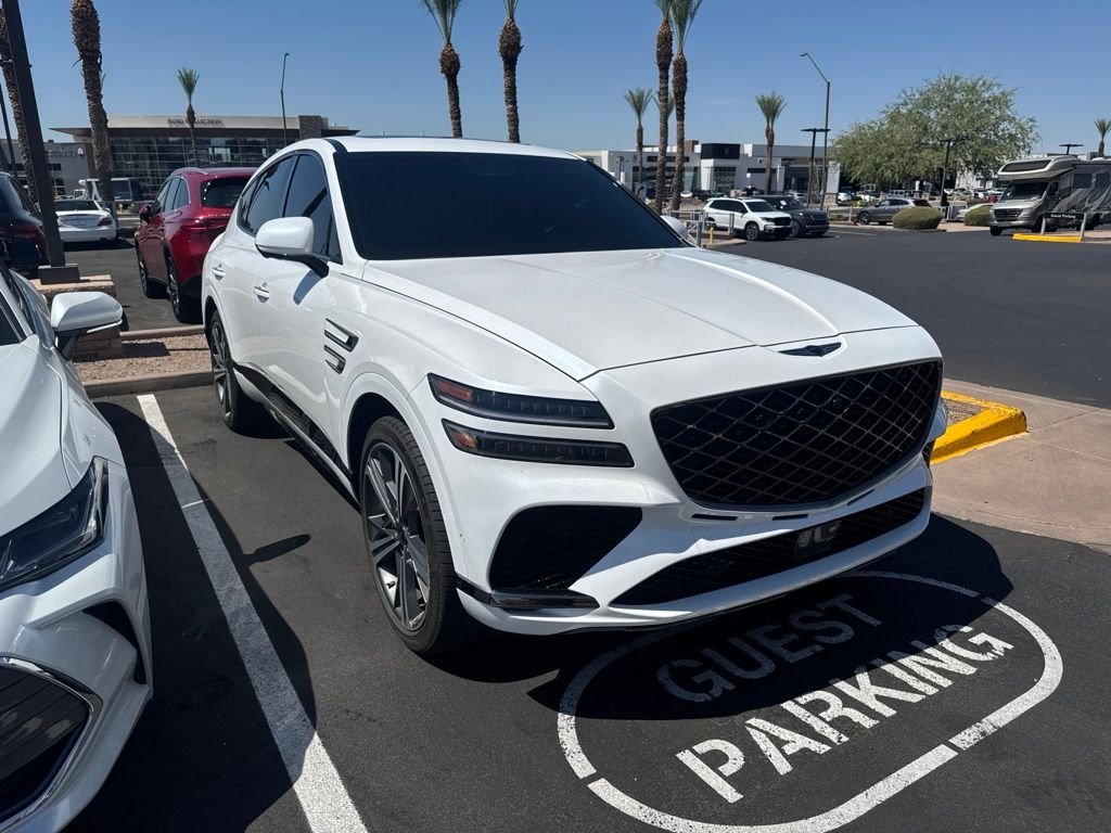 Used 2025 White Genesis 3.5T e-SC image 3