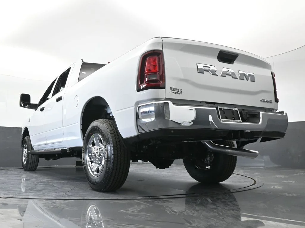 New 2026 Bright White Clear-Coat Exterior Paint RAM Tradesman image 60