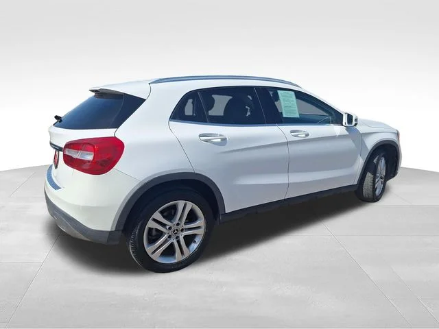 Used 2019 White Mercedes-Benz GLA 250 image 7