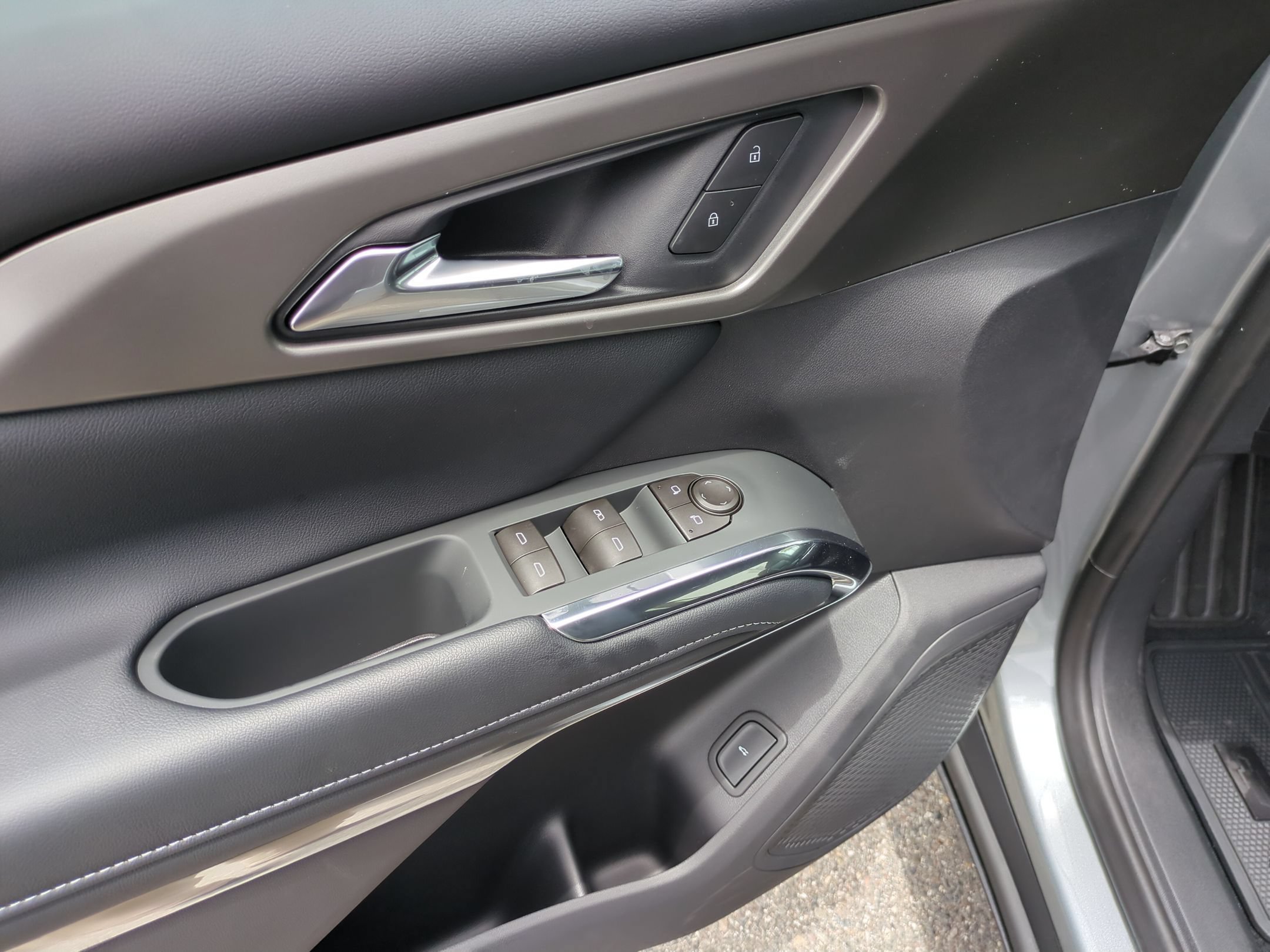 2026 Chevrolet Traverse LT - Photo 23