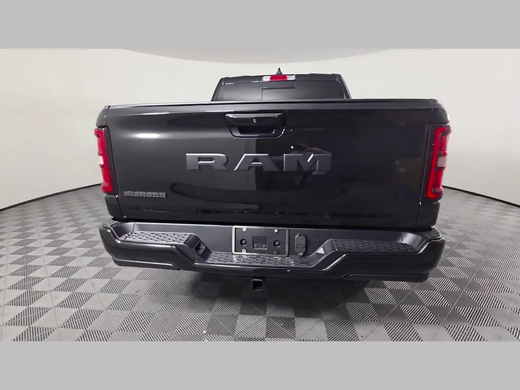 New 2027 Diamond Black Crystal Pearl-Coat Exterior Paint RAM Big Horn image 31