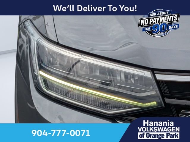 Used 2023 Gray Volkswagen 2.0T SE R-Line Black image 9