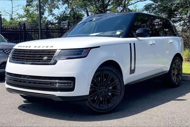 2026 Land Rover Range Rover SE