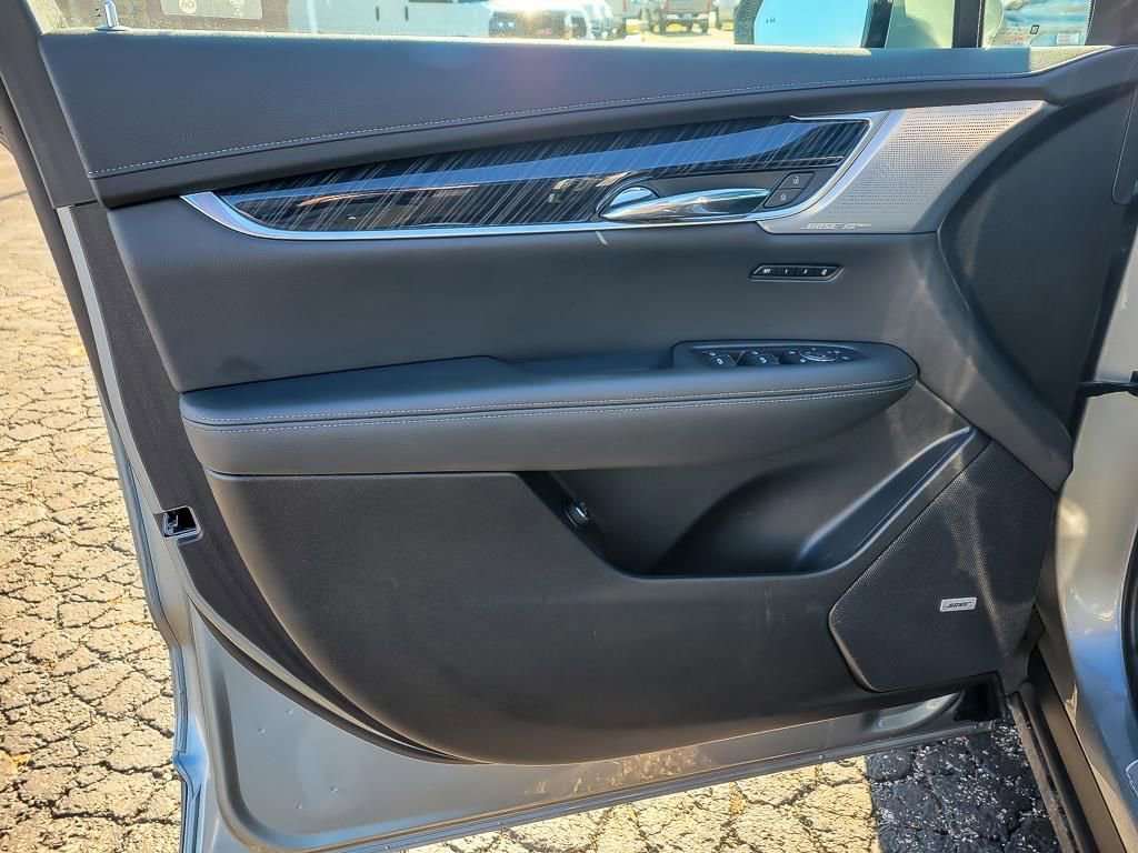 2025 CADILLAC XT6 - Image 19