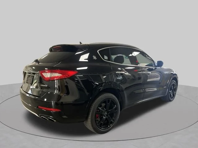 Used 2019  Maserati S GranLusso image 5
