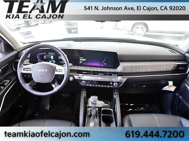 Used 2025 Silver Kia EX FWD image 20