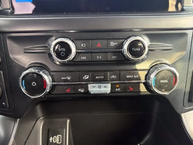Used 2025 White Ford Tremor image 22