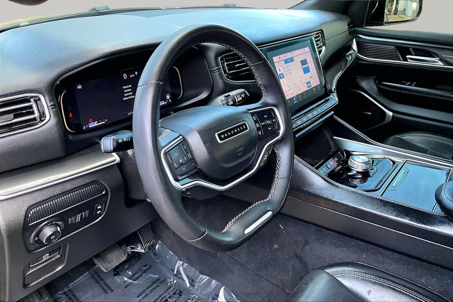 Used 2022 Diamond Black Crystal Pearlcoat Jeep Series I image 16
