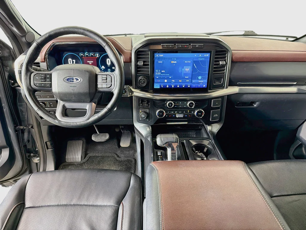 Used 2023 Carbonized Gray Metallic Ford Lariat image 30