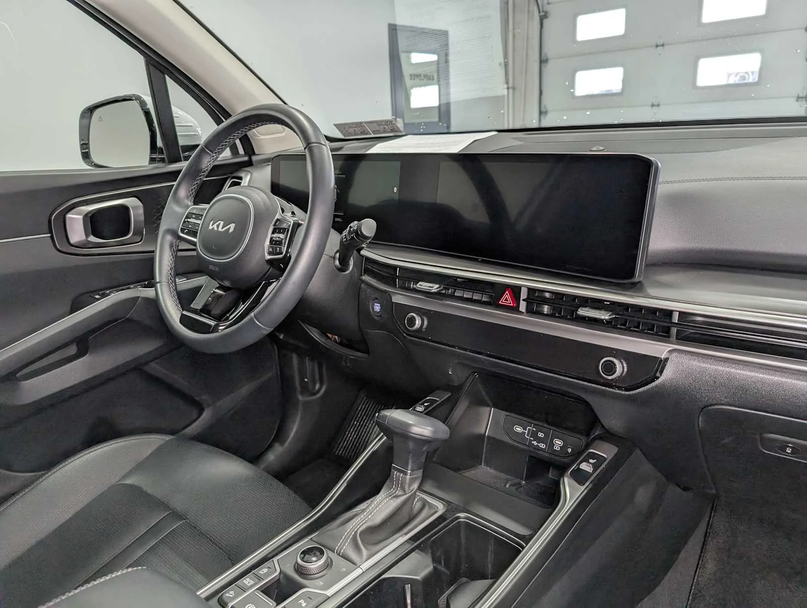 Used 2025 Glacial White Pearl Kia S image 46