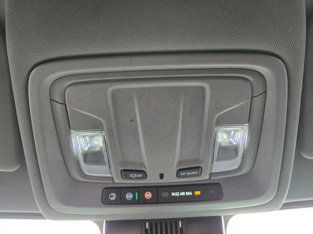 Used 2024 Summit White Chevrolet LT image 26