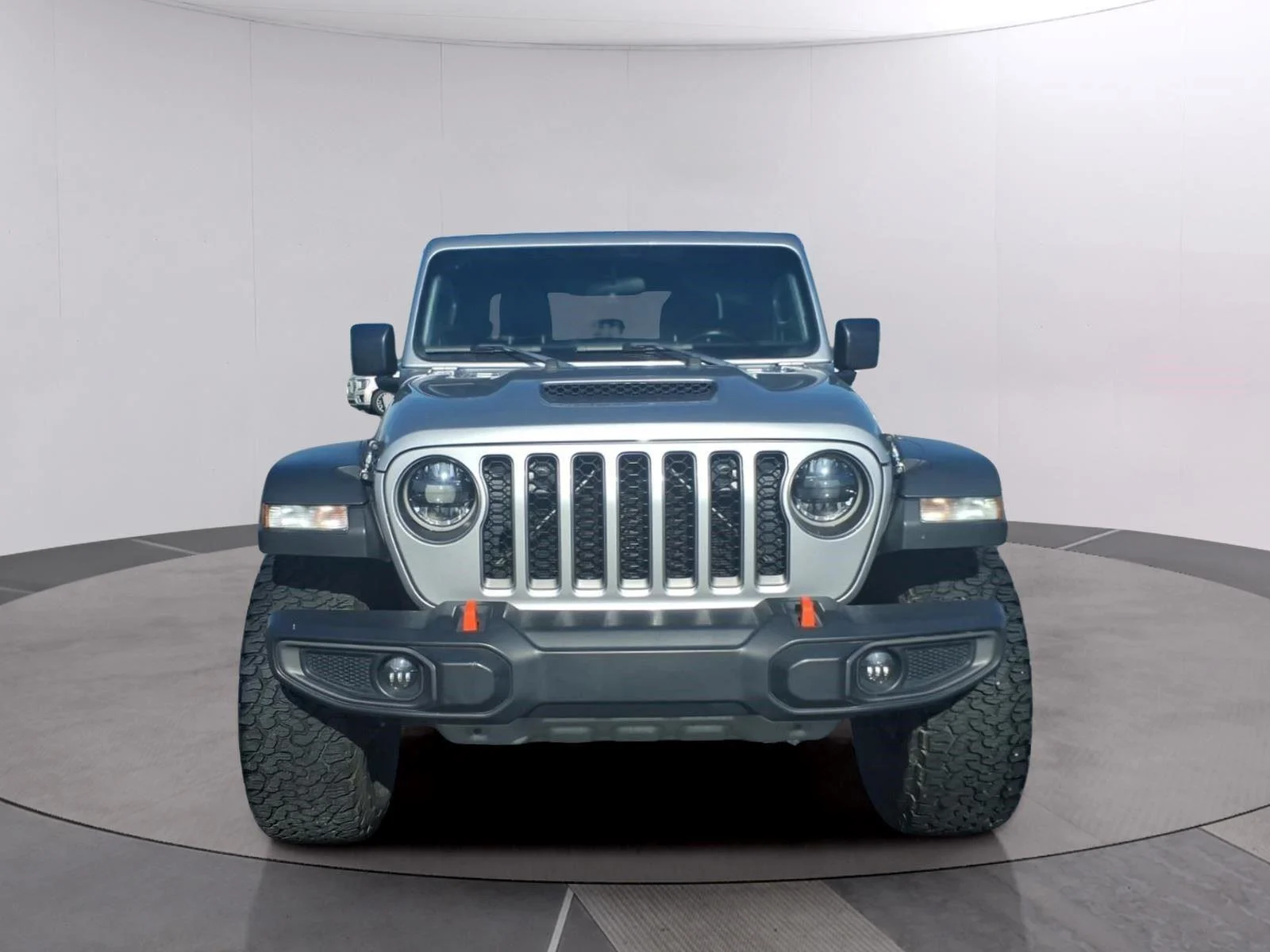 Used 2021 Billet Silver Metallic Clearcoat Jeep Mojave image 8