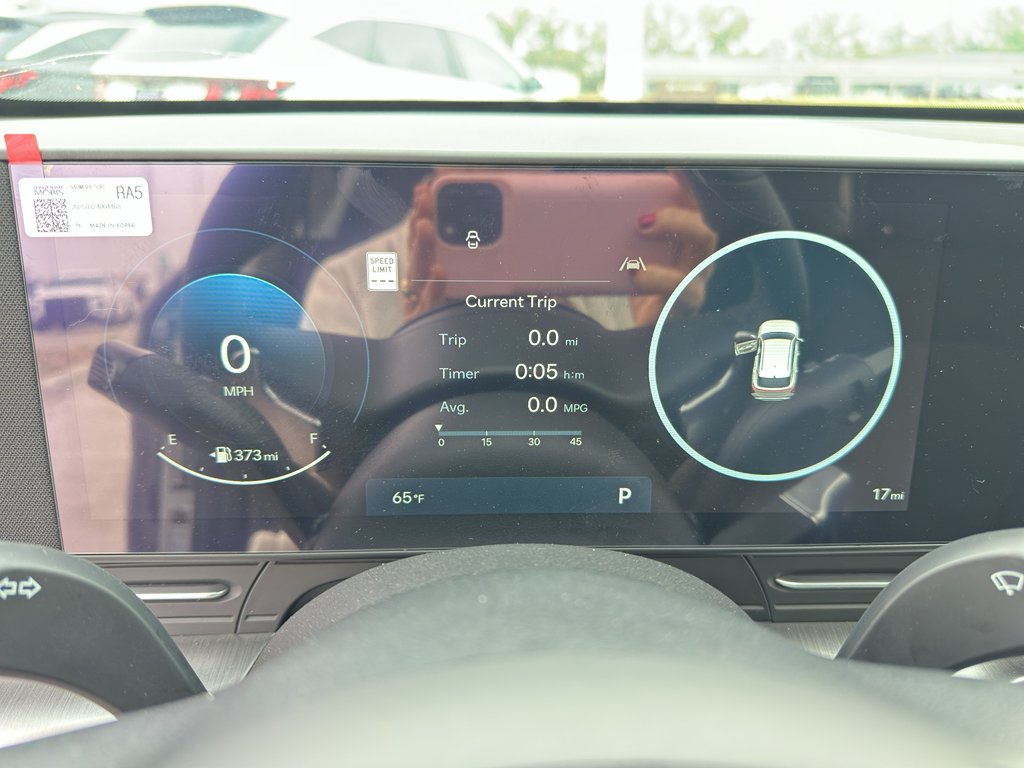Used 2025 Cyber Gray Metallic Hyundai SEL Convenience image 17