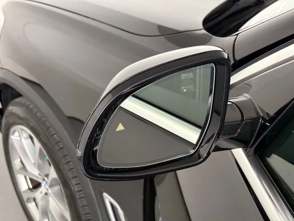 Used 2020 Black BMW sDrive40i image 14