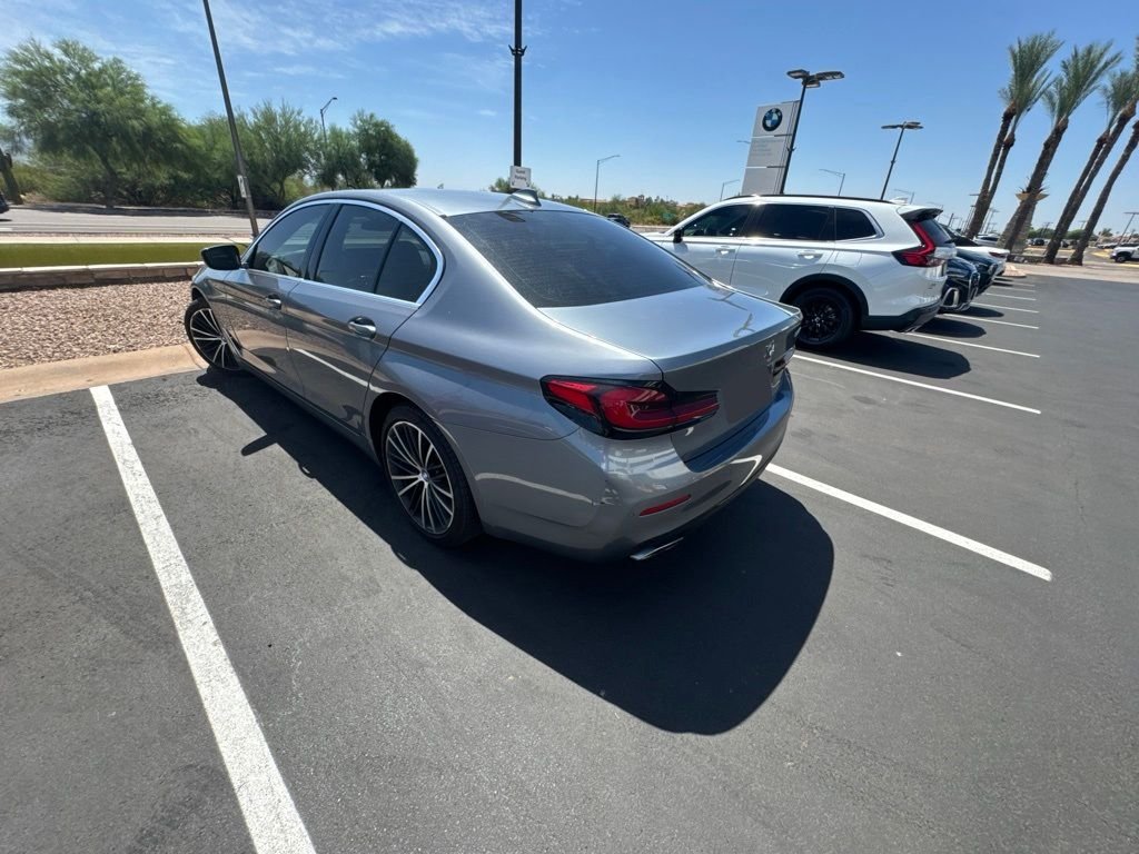 Used 2022 Bluestone Metallic BMW 530i image 4