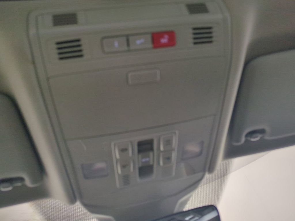 2024 Volkswagen Jetta SE - Photo 21