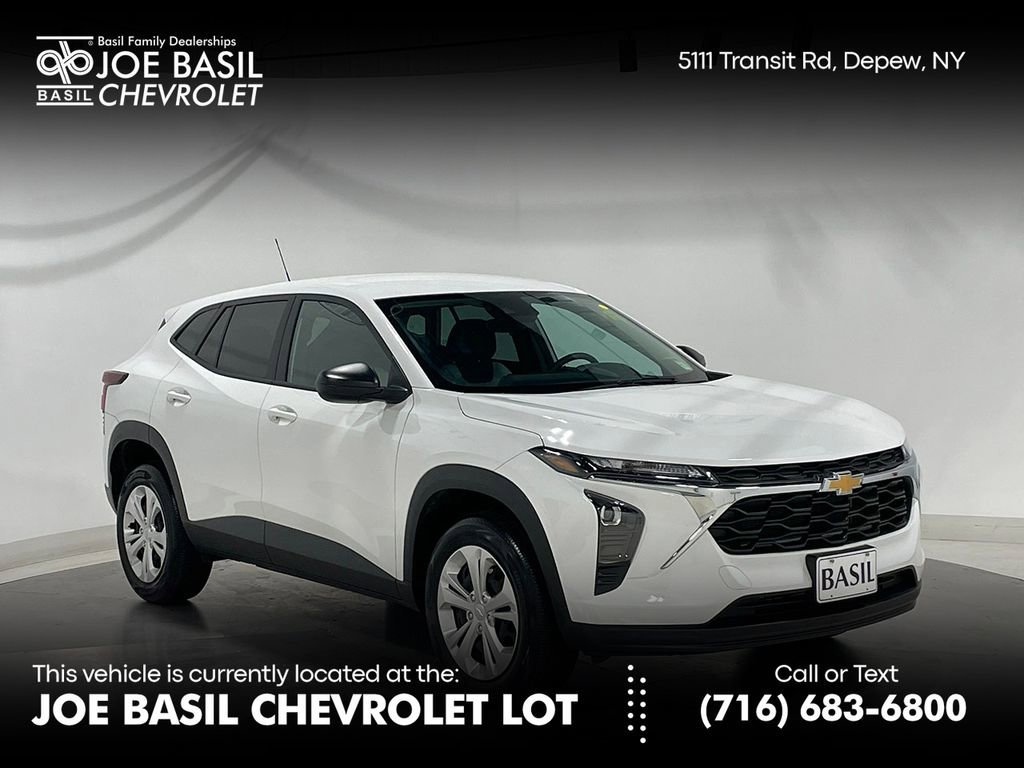 2024 Chevrolet Trax LS's photo