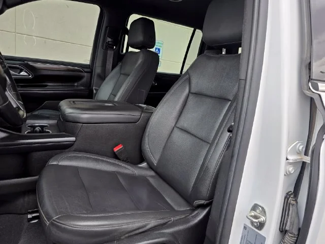 Used 2022 White Chevrolet LT image 25