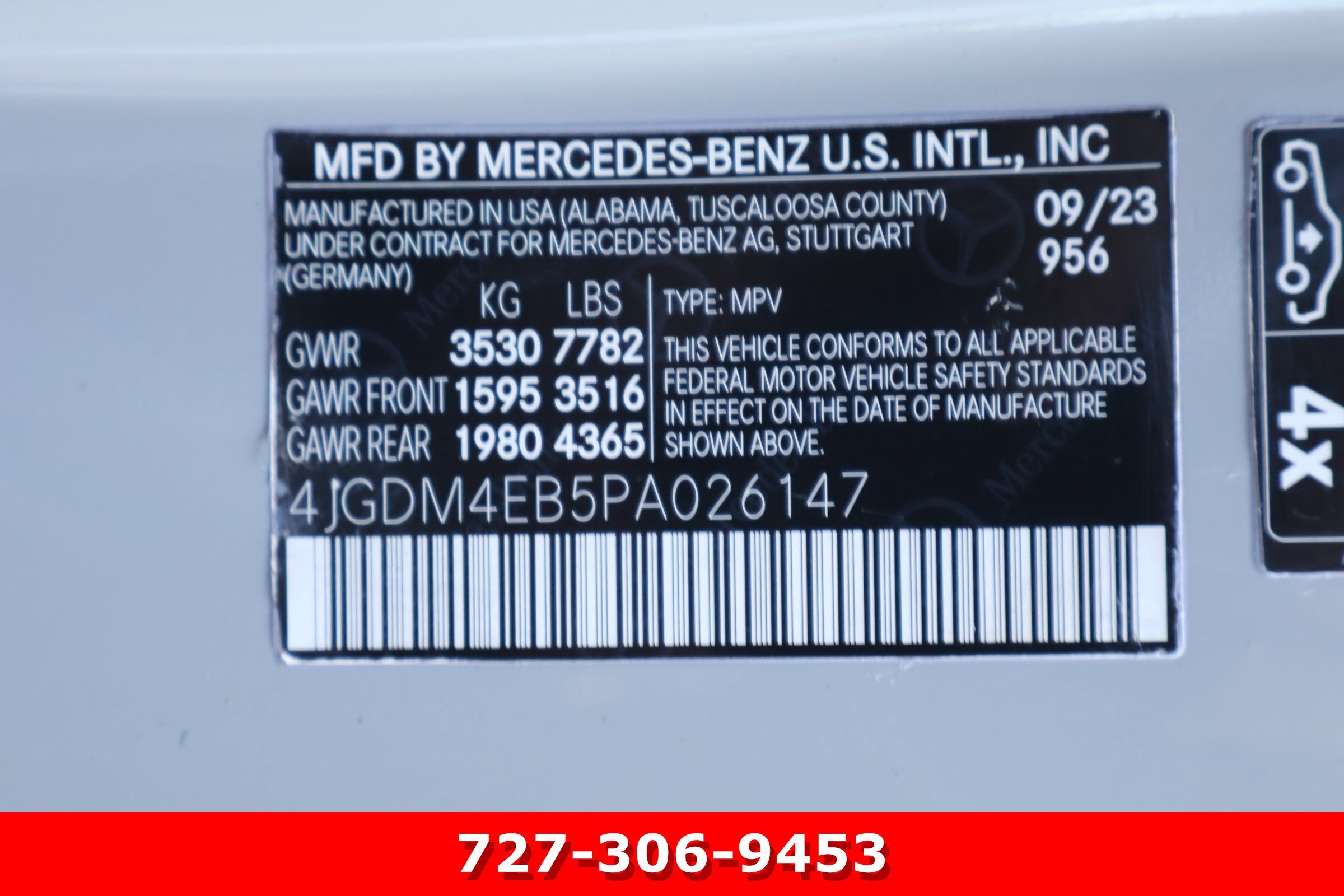 Certified Used 2023 MANUFAKTUR Alpine Gray Mercedes-Benz EQS 580 image 31