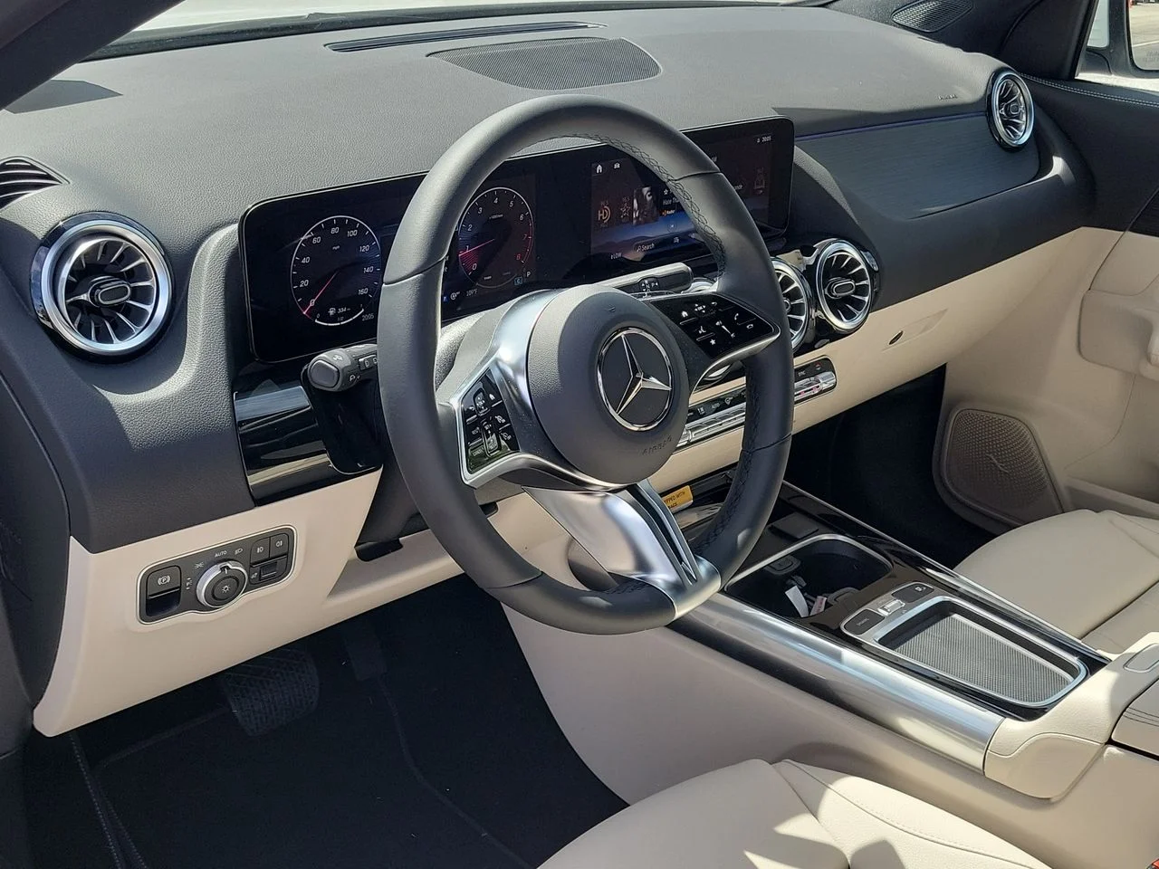 New 2026 Polar White Mercedes-Benz GLA 250 image 21