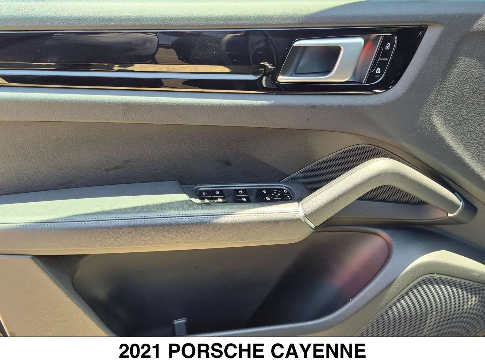 Used 2021 Black Porsche  image 10