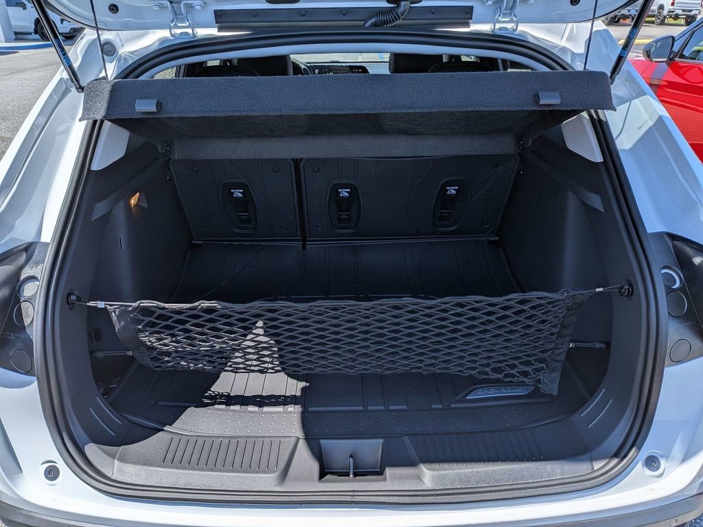 New 2026 Summit White Chevrolet LT image 24