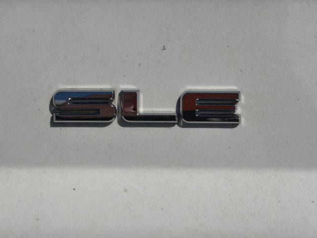 Used 2016 Summit White GMC SLE image 7