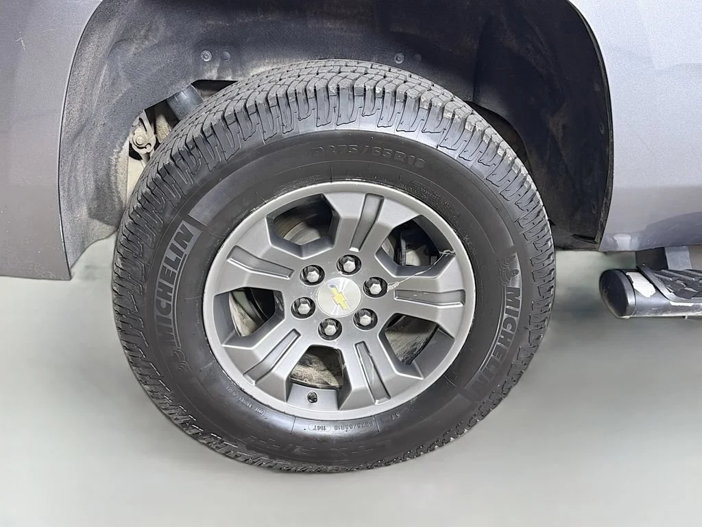 Used 2018 SATIN STEEL METALLIC Chevrolet LT image 31