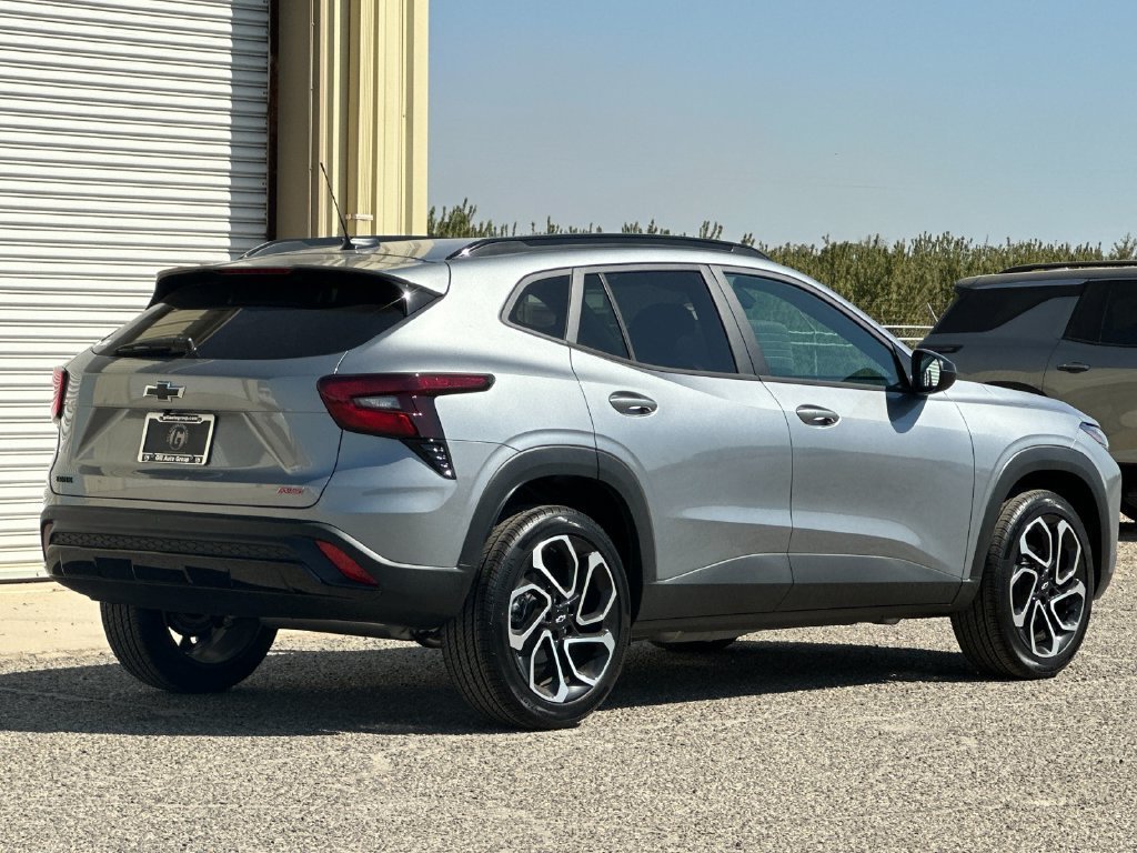 2026 Chevrolet Trax RS - Photo 4