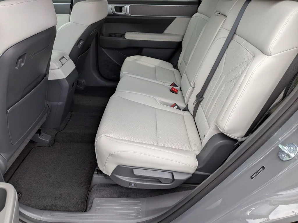New 2026 Gray Hyundai SEL image 23
