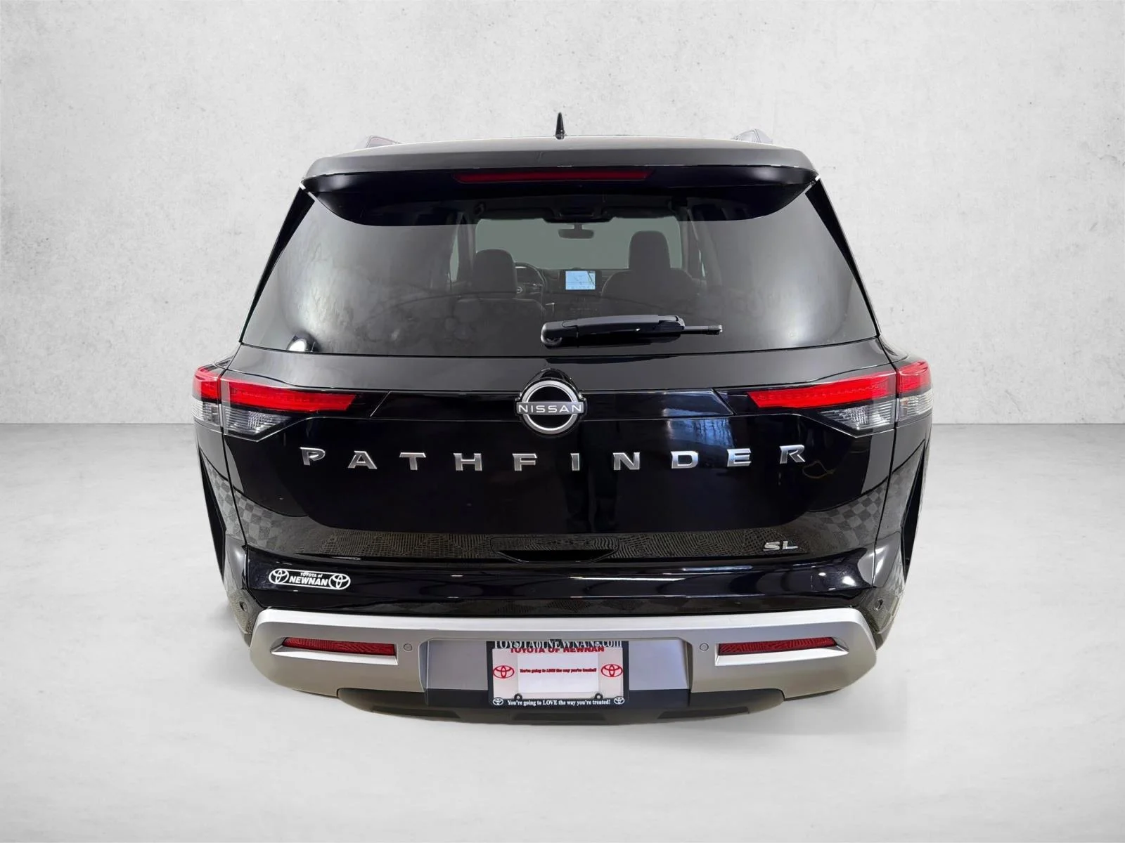 Used 2025 Black Nissan SL image 5