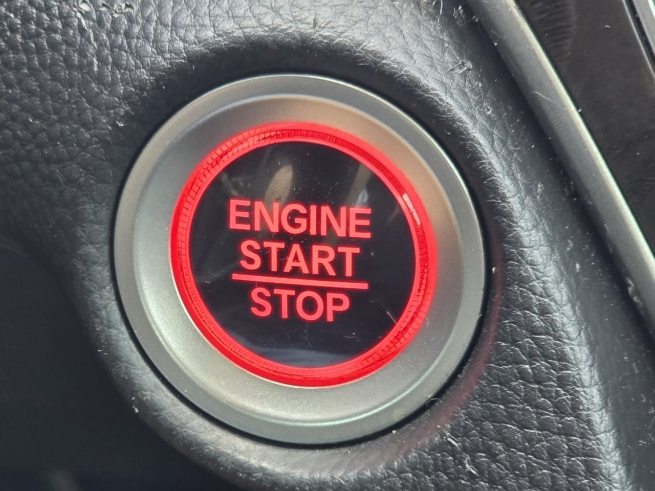 Used 2018  Honda Touring image 31
