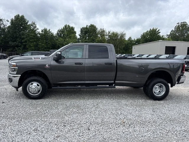 2026 RAM 3500 Tradesman - Photo 9