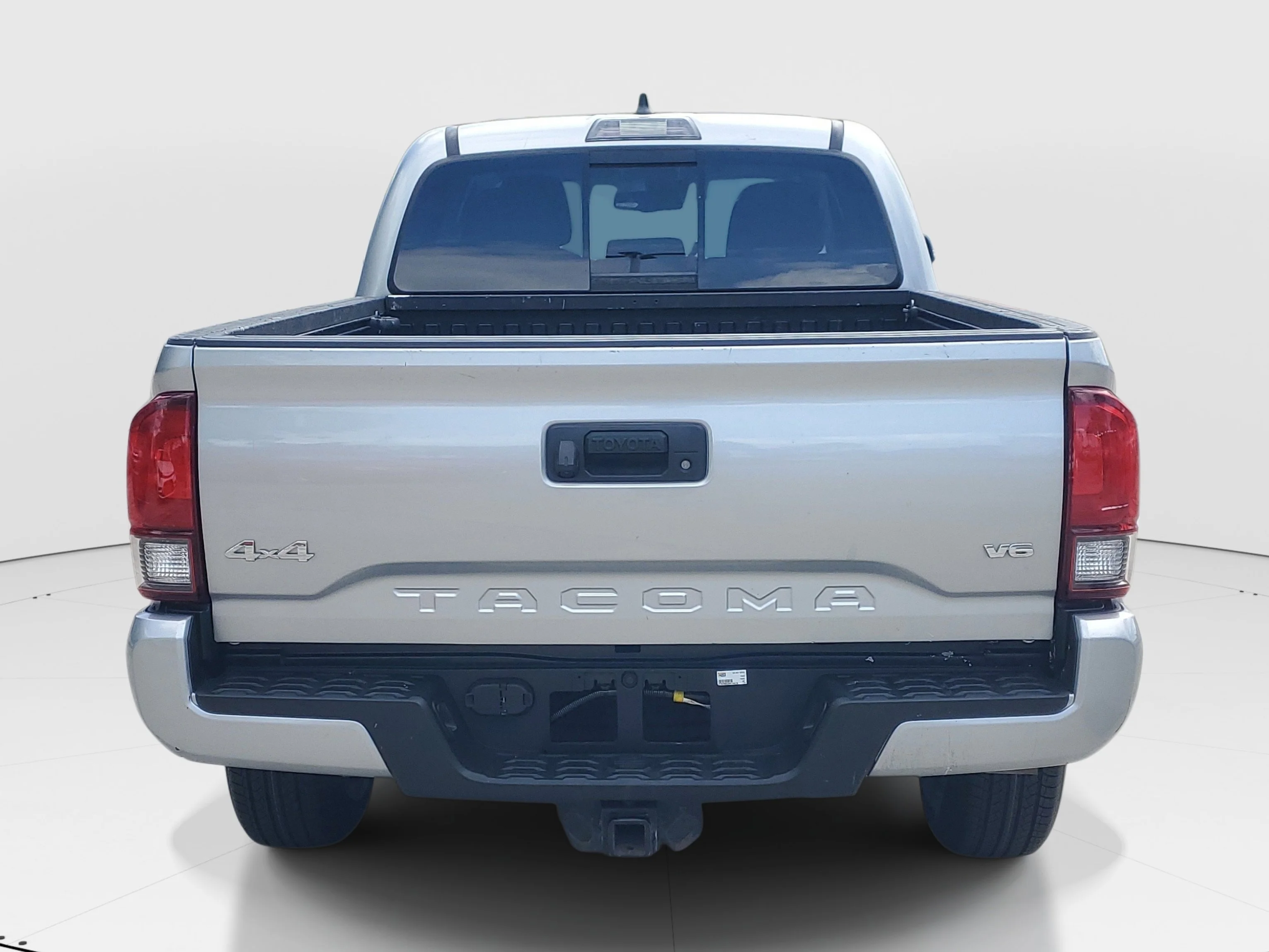 Used 2022 Celestial Silver Metallic Toyota SR5 image 6