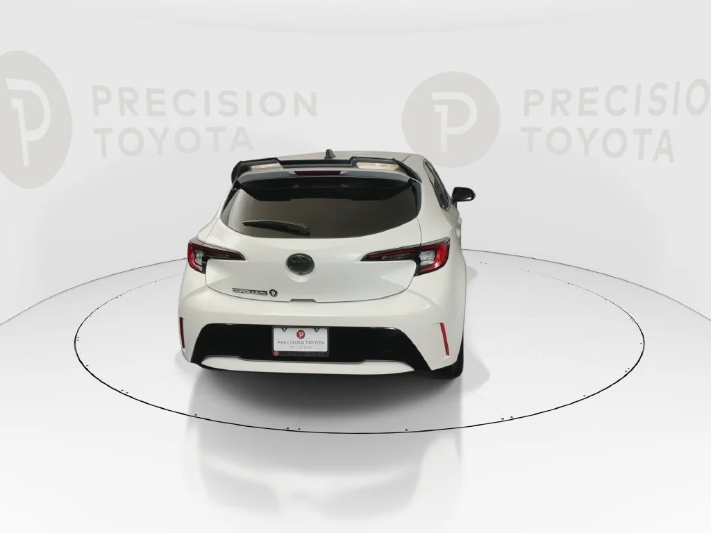 Used 2026 Ice Cap Toyota SE image 18