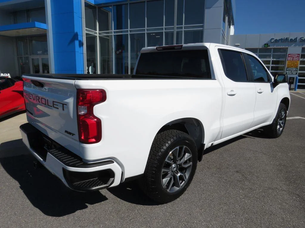 Used 2023 Summit White Chevrolet RST image 7