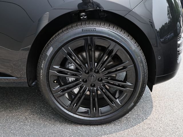 New 2026 Santorini Black LAND ROVER SE image 11