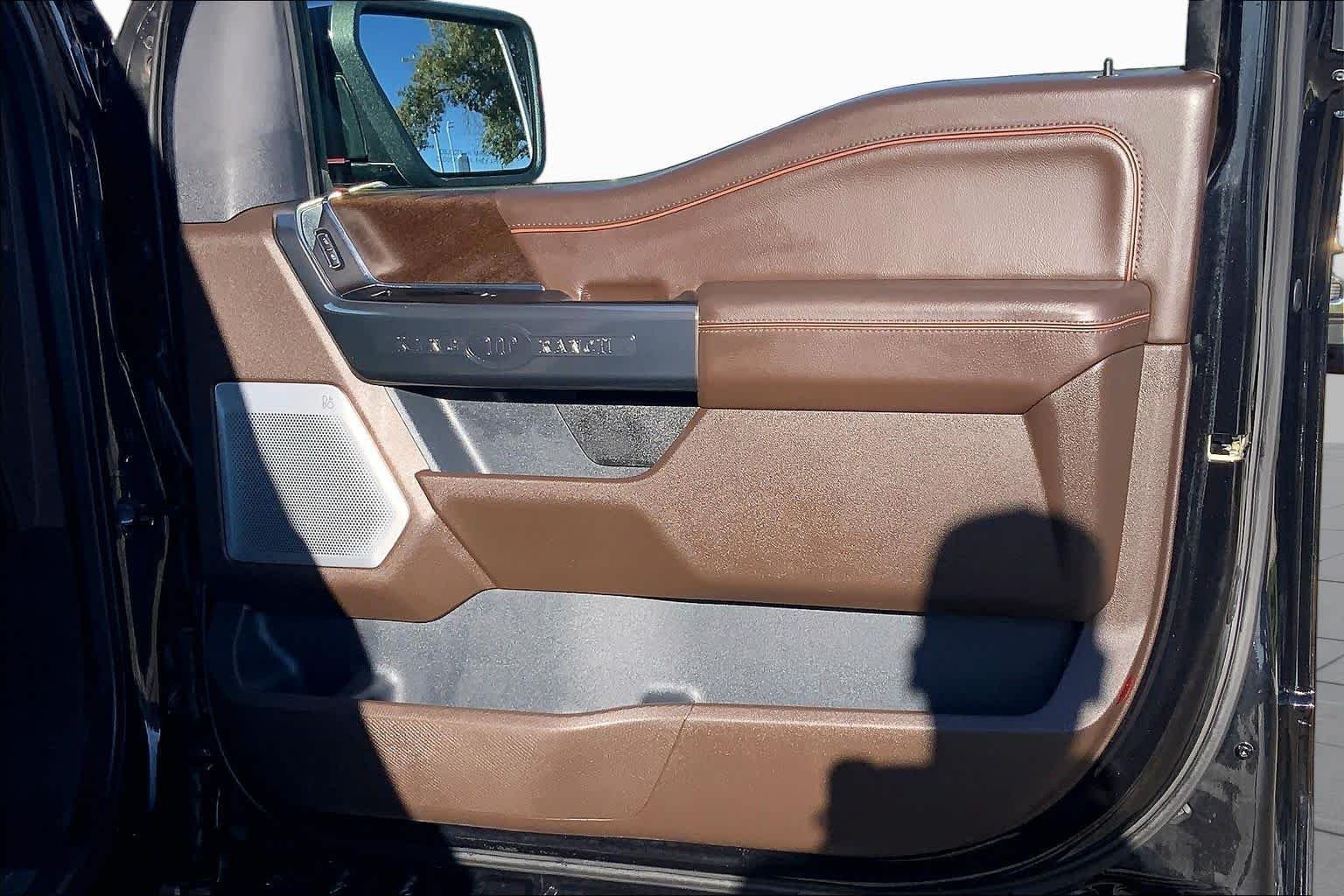 Used 2021 Agate Black Metallic Ford King Ranch image 22